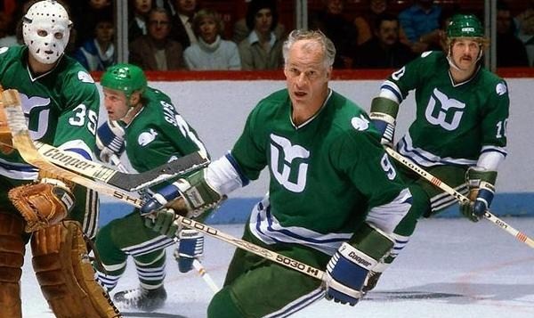 Why did Gordie Howe get his full name on his Whalers sweater? - Sports Logo  News - Chris Creamer's Sports Logos Community - CCSLC - SportsLogos.Net  Forums