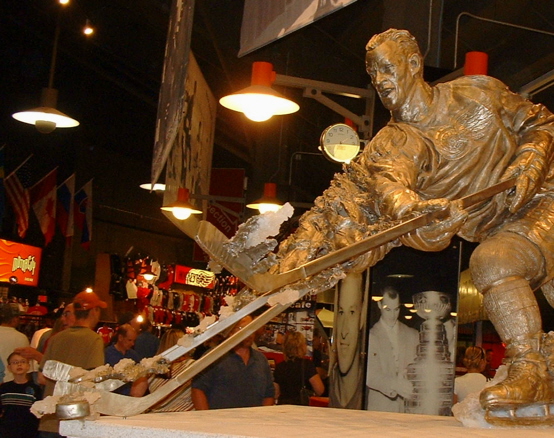 The famous Gordie Howe statue.